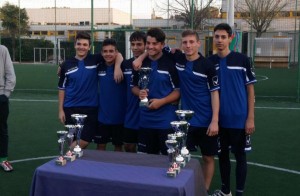 Torneo Fuoriclasse Majorana_squadra vincitrice biennio_2°F MONKEY